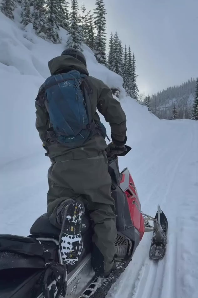 ESTIVO スノーボードパンツ バーガンディ Stio | 2026 Ski & Snowboard